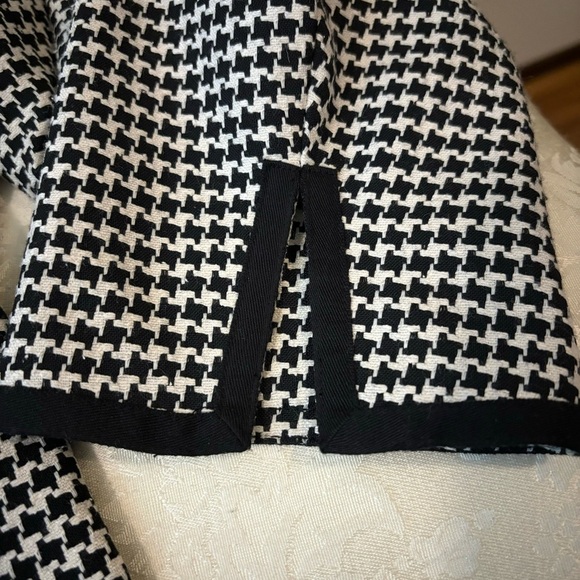 Talbots Wool Blend Double Breasted Houndstooth Jacket/Blazer, Size 12 Petite - Picture 4 of 9